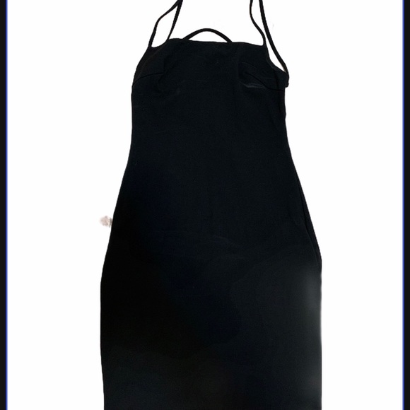 Bodycon flattering black dress - Picture 5 of 5
